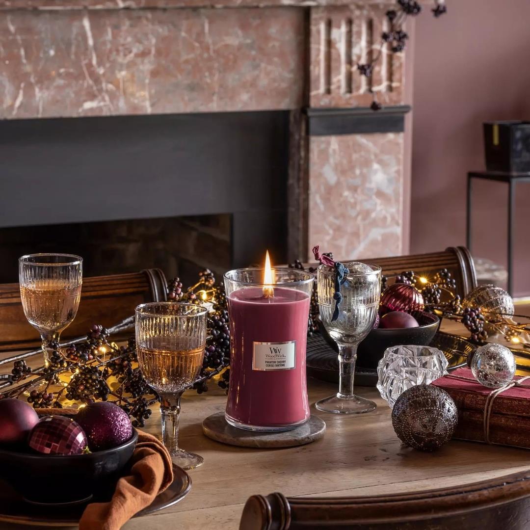 Woodwick Large Hourglass Phantom Cherry Candle 610g