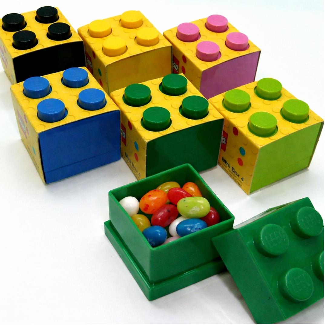 LEGO Mini Box 4 Storage Brick Box Green