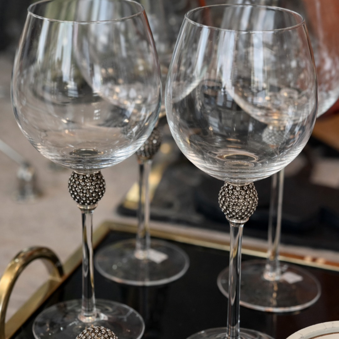 Luxury Crystal Effect Wine Glasses Set of 4 with Diamante Detailing
