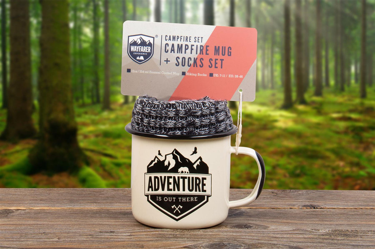 Wayfarer Campfire Enamel Mug and Sock Set UK Size 7-11 Cream