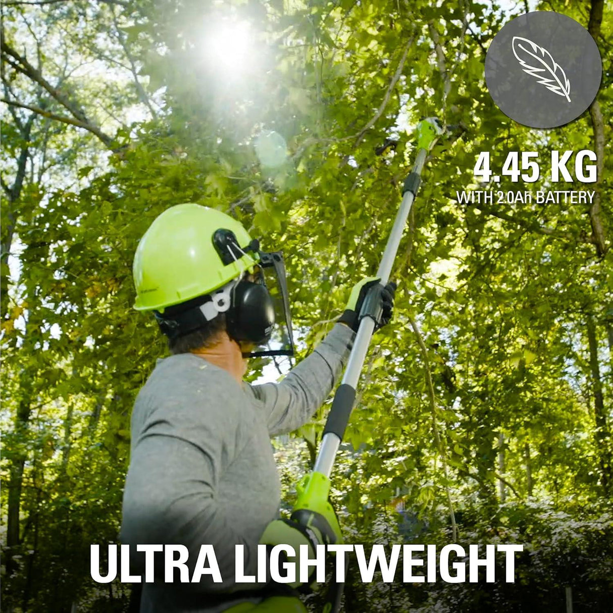 Greenworks 40V 20cm Pole Bar including Battery and Charger Green