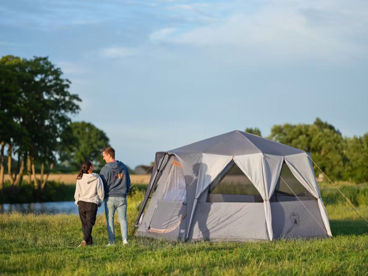 Cortes Octagon 8 Person Famiy Camping Tent 360 Panoramic View Grey