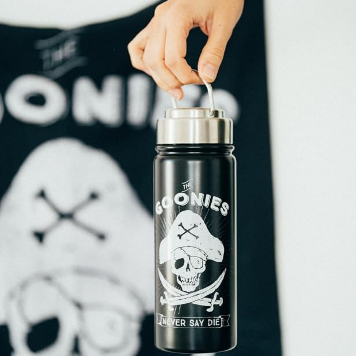The Goonies Hot and Cold 550ml Bottle Black