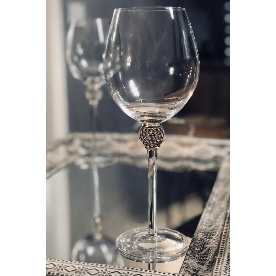 Luxury Crystal Effect Wine Glasses Set of 4 with Diamante Detailing