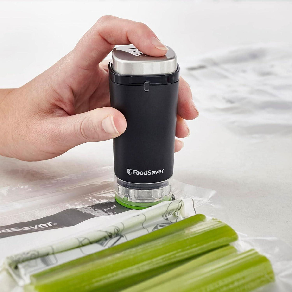 FoodSaver Handheld Cordless Food Vacuum Sealer