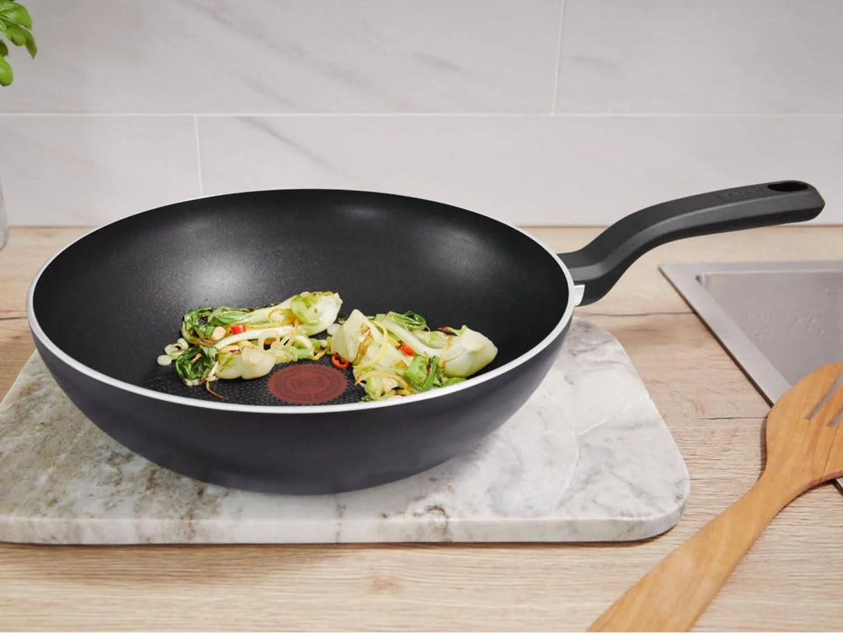 Tefal Titanium Force Non-Stick Thermo-Spot Wok 28cm