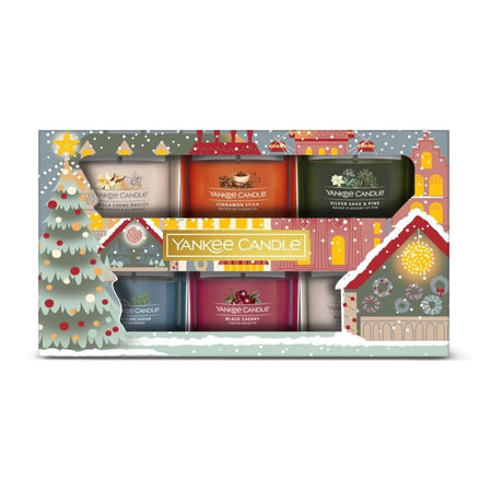 Yankee Candle Christmas gift set with six festive scented candles in decorative holiday packaging