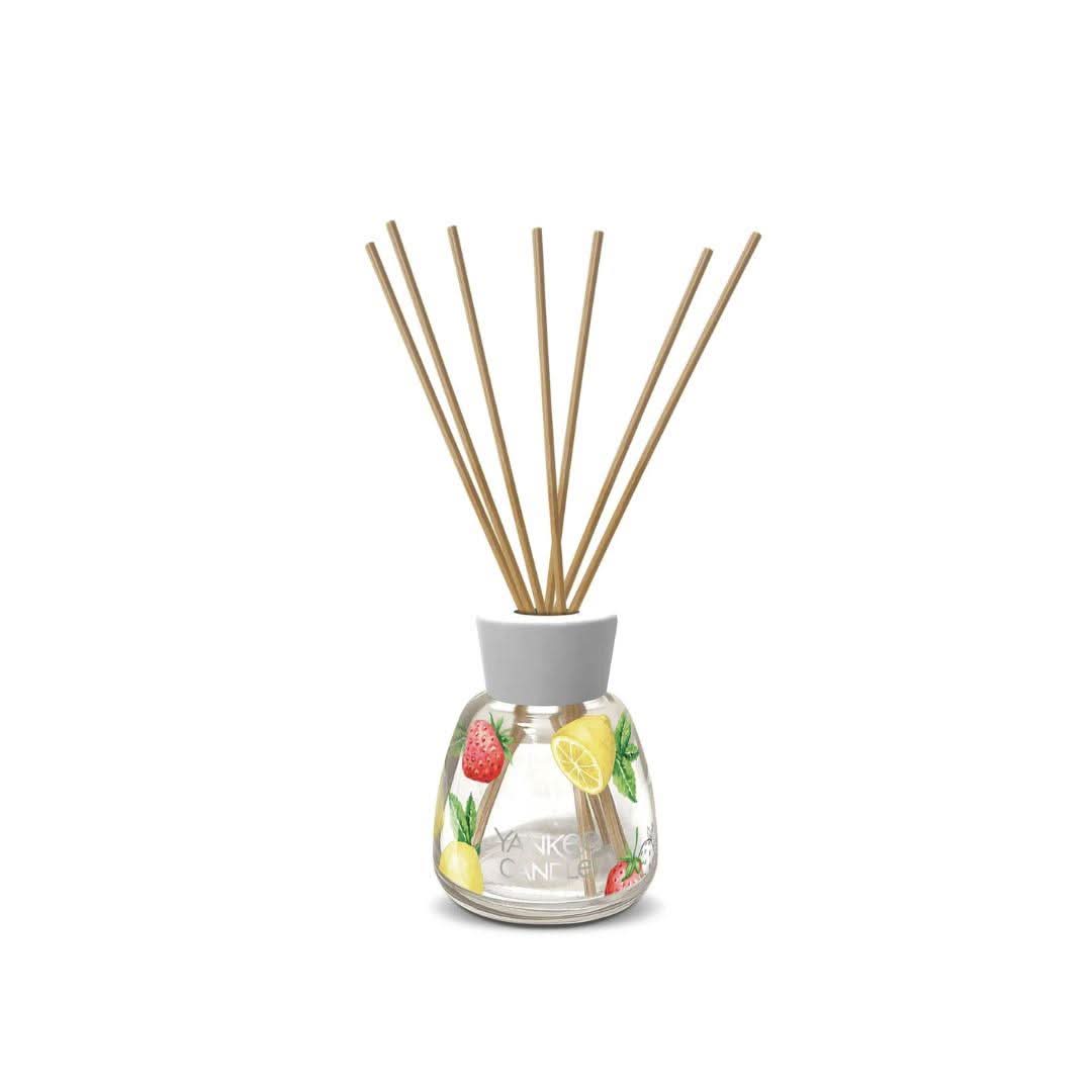 Yankee Candle Signature Iced Berry Lemonade Reed Diffuser 100ml