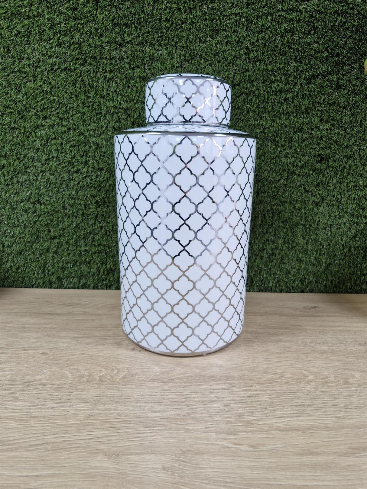Silver Baroque Style Decorative Jar Elegant Home Decor Approx 36cm