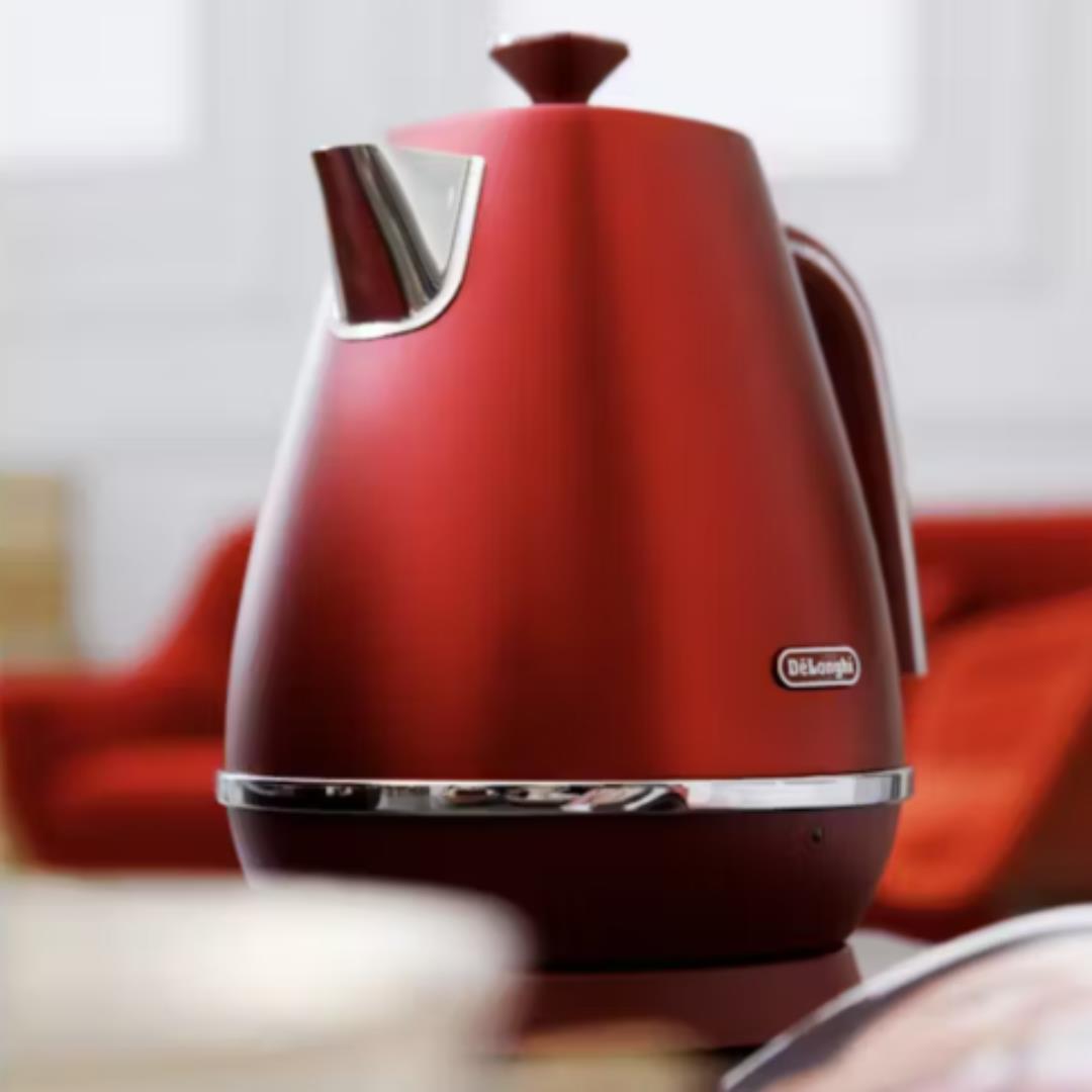 De'Longhi Distinta Flair 1.7L Electric Kettle Matte Metallic Red Finish EU Plug