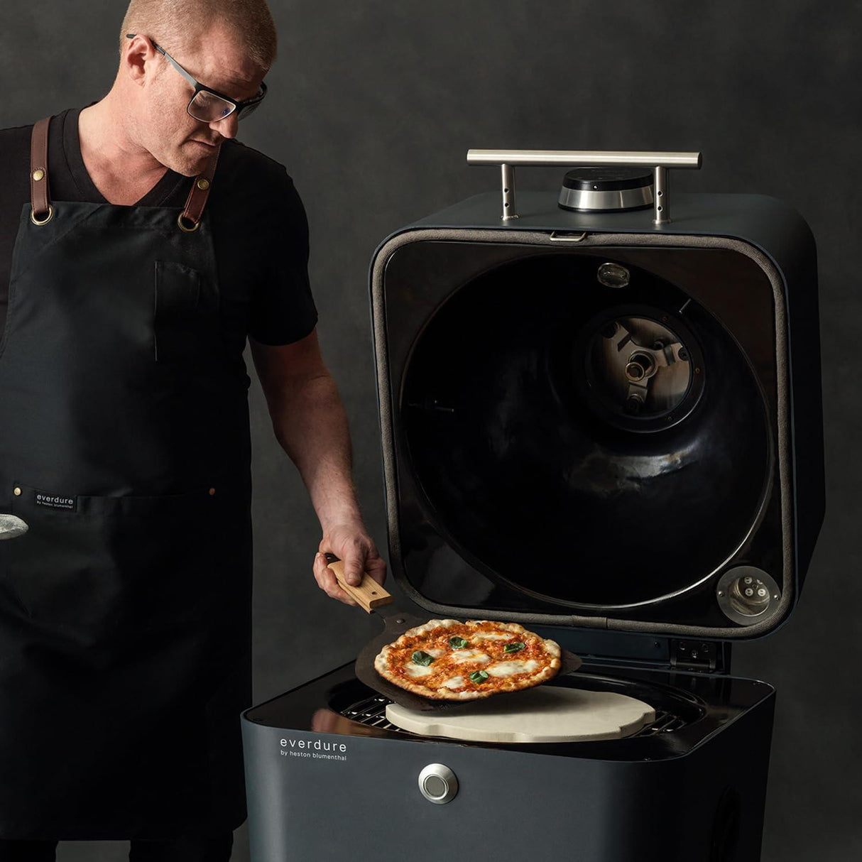 Heston Blumenthal Everdure Cordierite Pizza Stone 34cm x 34cm Beige