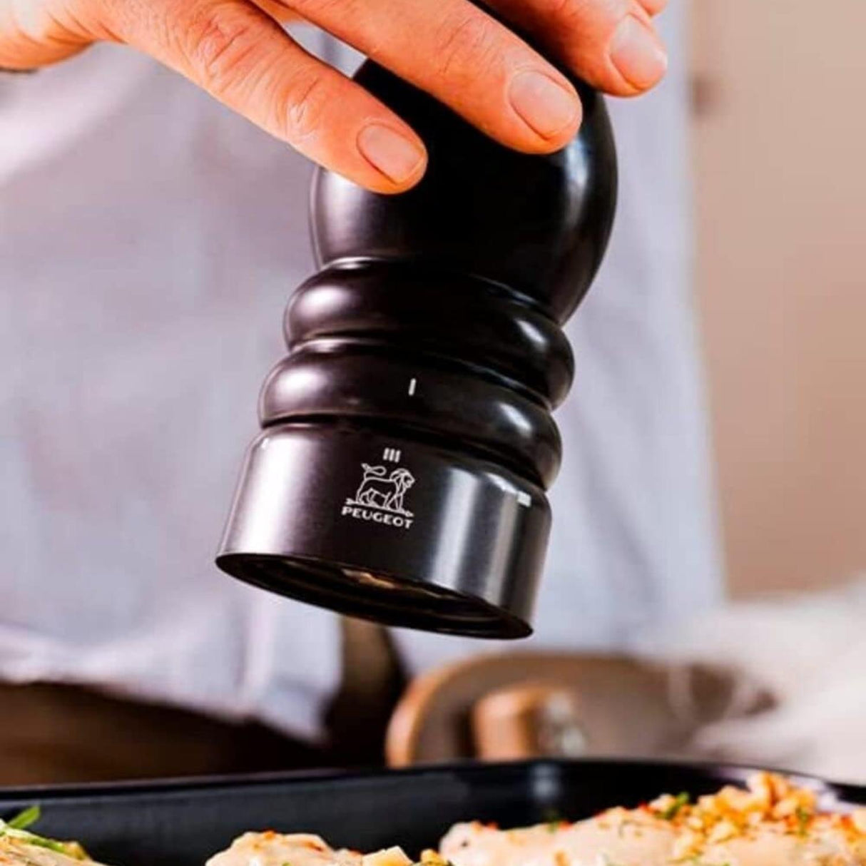 Peugeot Paris Pepper Mill 22cm Matte Black