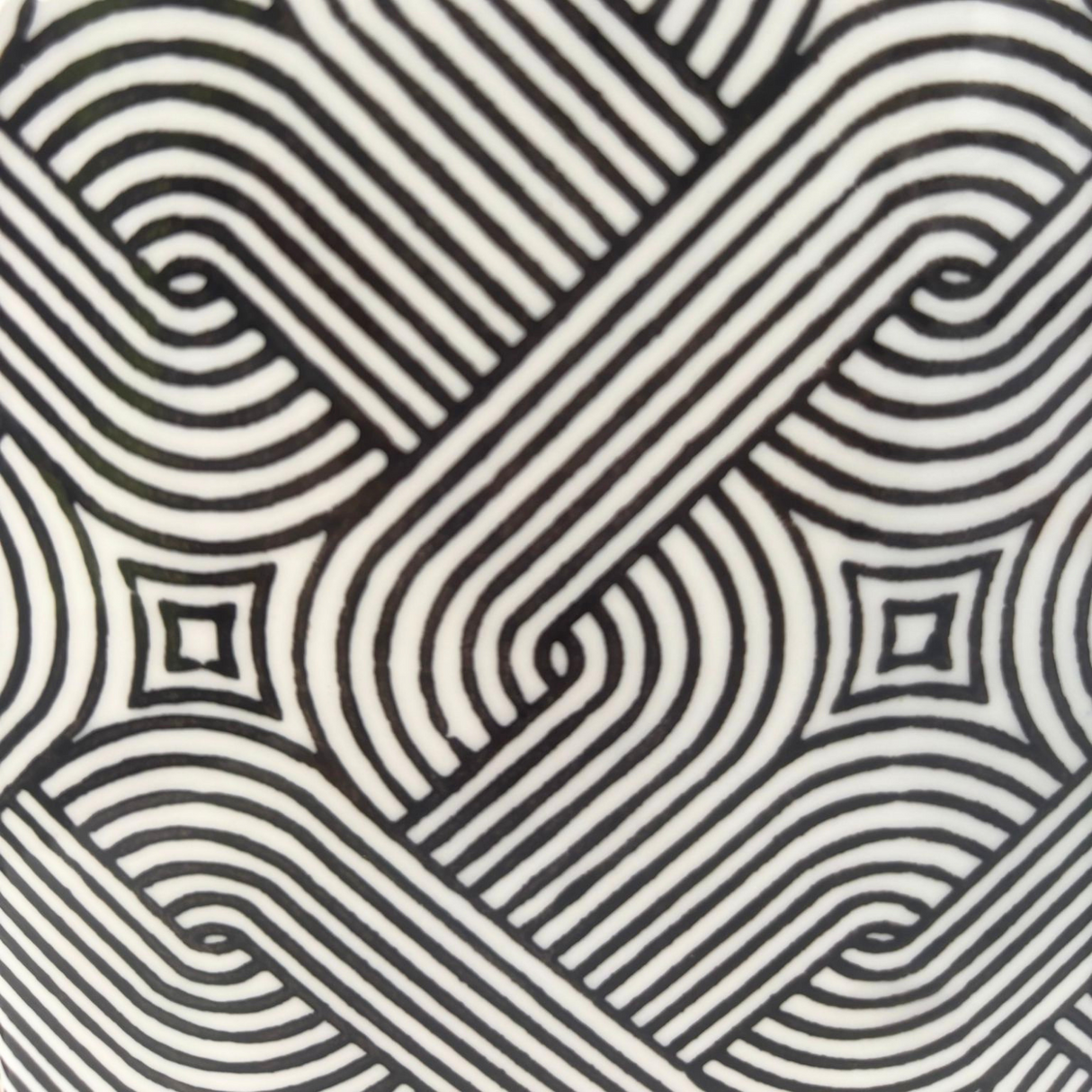 Black & White Geometric Pattern Ceramic Vase H23cm