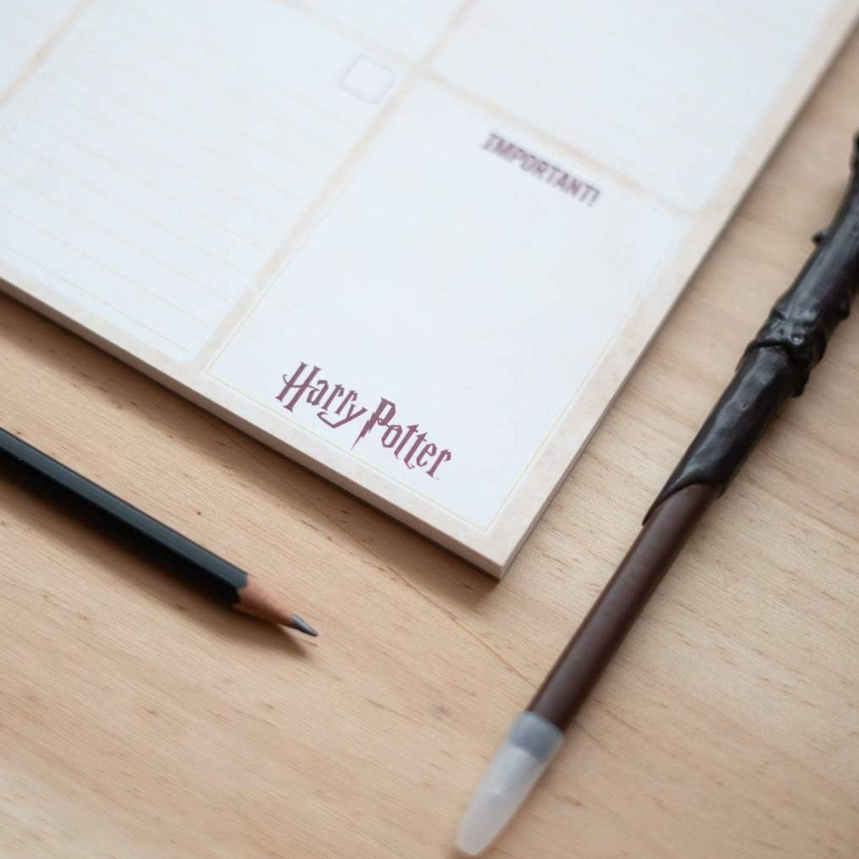 Harry Potter Gryffindor A4 Weekly Notepad Planner
