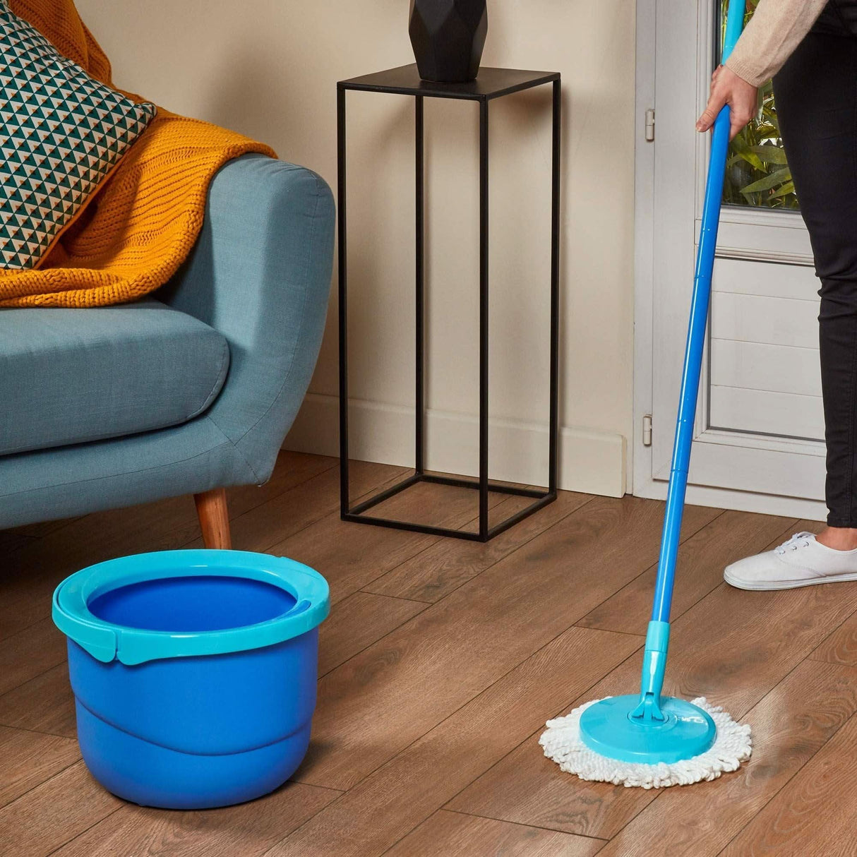 CLICCK Home Store Spontex twist mop set with blue bucket and microfiber mop head on wooden floor